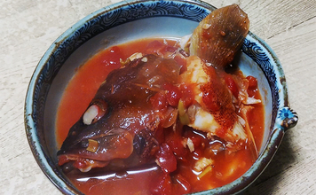 釣魚で作る「フレンチ風」レシピ：アカハタのブイヤベース　セロリがアクセント