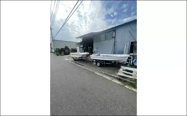 「車載ミニボート「パーフェクター」作る湘南高圧タンク工業を訪問　79歳の社長は無類の釣り好き」の画像