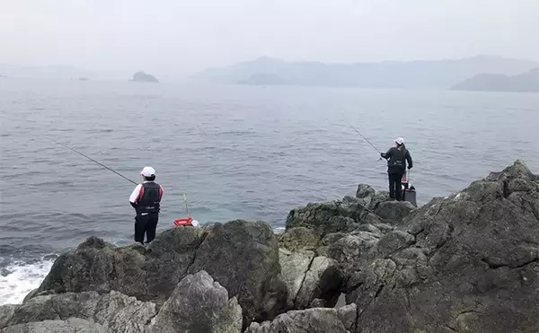 「磯釣り大好き女性釣り師の忘れられないGW釣行は【50cm級ビッグイサキをキャッチ】」の画像