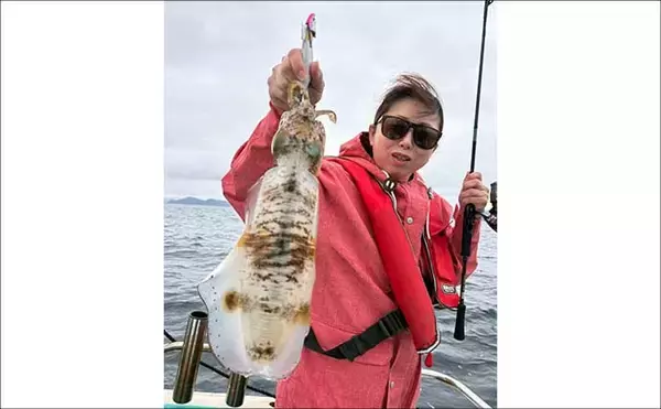 「【沖のルアー釣果速報】鳥羽沖のキャスティングゲームでサワラ93cm含む青物が大連発！（三重）」の画像