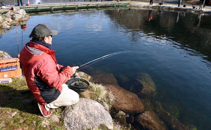 冬のエリアトラウト攻略　スプーニングの「巻き」で釣果を伸ばすコツ