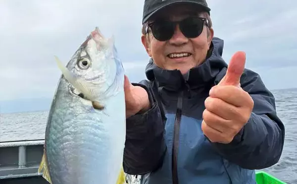 【沖釣り釣果速報】五目釣りで1kg級交じりにシマアジ全員安打！竿頭は7匹確保（愛知・静岡）