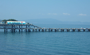 大阪の人気海釣り公園「とっとパーク小島」でライフジャケット着用が義務化　レンタルはオススメできない？