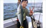 「【沖のルアー釣果速報】親子で青物チャレンジ成功！ジギング船でハマチが入れ食い（愛知）」の画像2