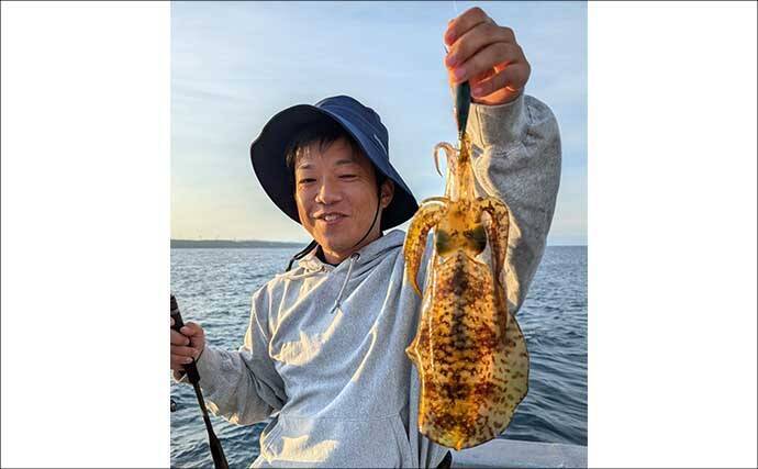 【沖釣り釣果速報】ティップランエギングで釣る人48匹！良型アオリイカが連続ヒット（北陸）