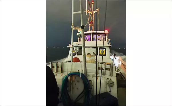 「ボートアジングで27cm頭に良型アジ入れ食い！【北九州】軽量ジグヘッドと小型ワームが的中」の画像