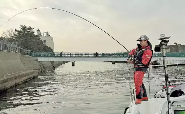 「ボートからウキダンゴ釣りで51cm頭に良型クロダイ9匹！【愛知】温排水ポイント狙い撃ち」の画像