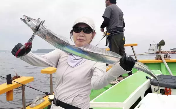 「東京湾ルアータチウオ船でトップ36尾と数釣り達成！【渡辺釣船店・横浜】」の画像