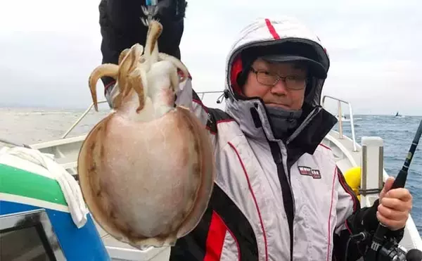 「泳がせ船でハタ混じりにヒラメ好調　【愛知県】の沖釣り最新釣果情報」の画像