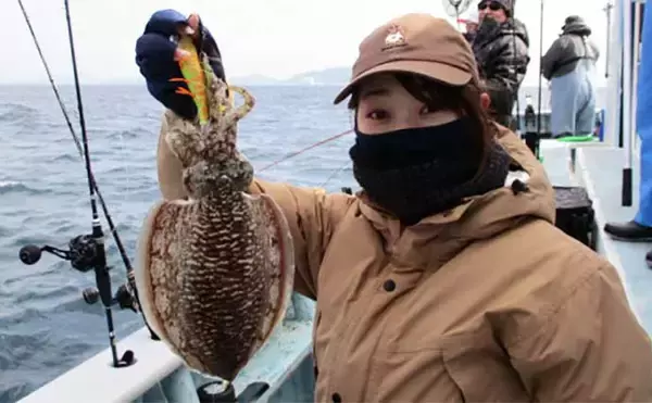 「泳がせ船でハタ混じりにヒラメ好調　【愛知県】の沖釣り最新釣果情報」の画像