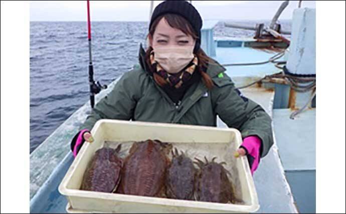 泳がせ船でハタ混じりにヒラメ好調　【愛知県】の沖釣り最新釣果情報