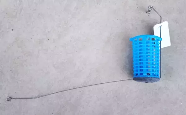 遠投カゴ釣りを始めてみよう！　入門向けの安価なカゴとウキを解説