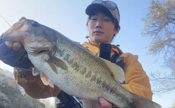 シーズン初釣行で50cm級ブラックバス連続キャッチに成功！【入鹿池・愛知】