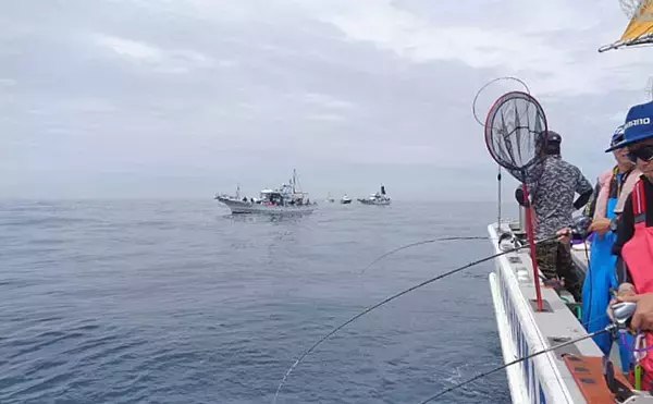 「大山沖イサキ釣りで35cm頭に6匹【愛知・大進丸】今後のシーズン本格化に期待」の画像