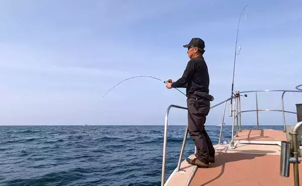 「オフショアジギング釣果レポート：8kgブリに80cm超え大ダイ浮上！【あみや渡船・福井】」の画像
