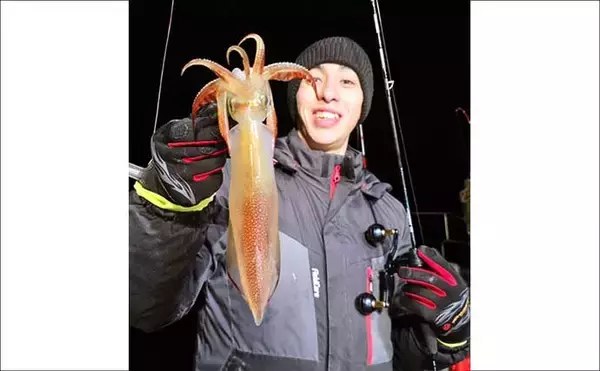 「【沖のルアー釣果速報】スルメイカ・アカイカ・ヤリイカの3種好捕！イカメタル夜便が好調（三重）」の画像