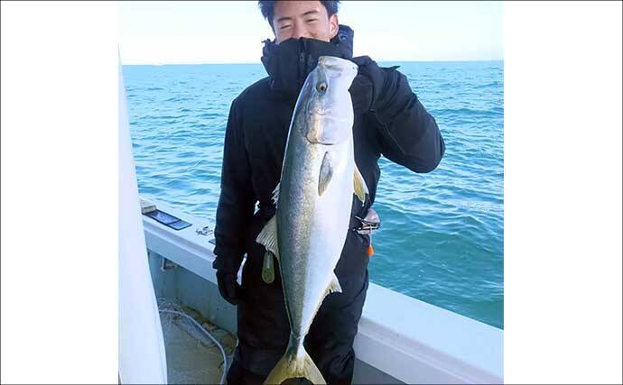 【沖のルアー釣果速報】スルメイカ・アカイカ・ヤリイカの3種好捕！イカメタル夜便が好調（三重）