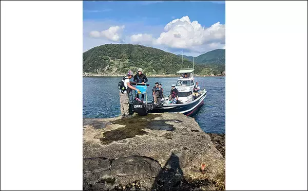 「沖磯でのロックフィッシュゲームで30cm級アカハタ【西伊豆】ブッコミでは定番のウツボも登場」の画像