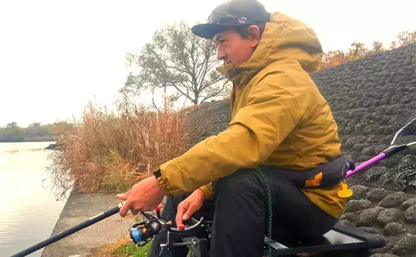 「荒川ハクレン釣りで92cm頭に良型2尾手中！【埼玉】 高活性のボラにはお手上げ？」の画像