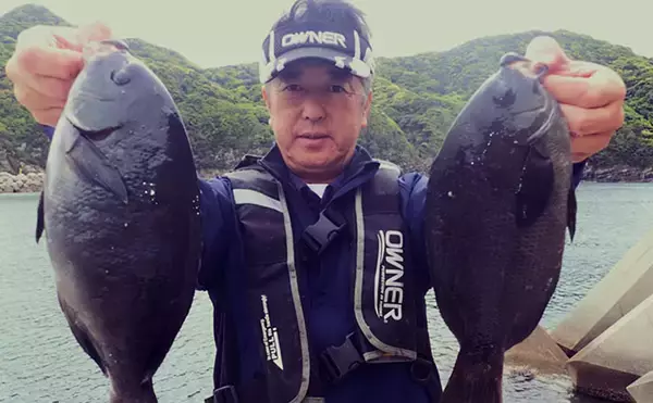 沖波止のフカセ釣りで40cm超え尾長グロが登場！【熊本】小グロは入れ食い