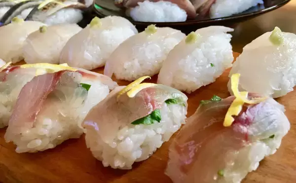 「臭いと嫌われがちなアイゴを【美味しく食べるための特許】が申請されて話題」の画像