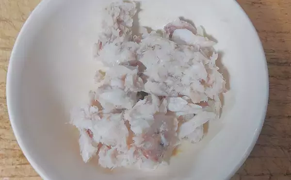 「釣魚で作る「夏バテ防止」レシピ：イシガキダイの冷や汁　ベースは冷凍保存も可能」の画像
