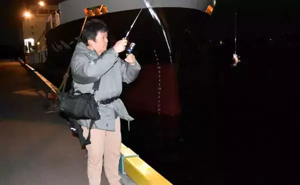 「堤防の足元でカサゴが続々ヒット【三重・霞ケ浦ふ頭】ワーム・メタルジグいずれにも好反応」の画像