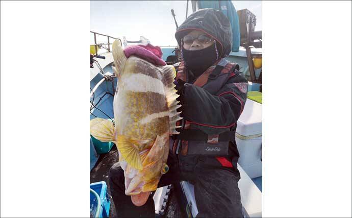 【沖釣り釣果速報】12kgブリ登場！泳がせ釣りで大物連発の響灘（福岡）