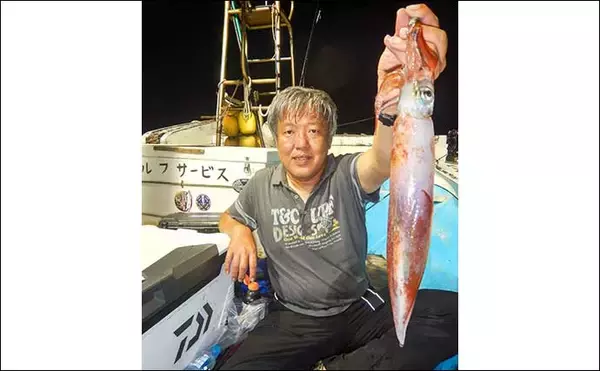 「響灘の夜焚きイカ釣りで良型ケンサキ＆ヤリイカ　エダス長さ変更が奏功」の画像