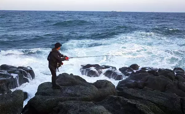 「釣り初心者が初めての釣りを楽しむコツ3選　不安を解消して安心にデビューしよう」の画像
