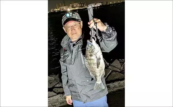 「ブッコミ釣りでウナギをキャッチ！【鈴鹿川・三重】好ゲストにクロダイも登場」の画像