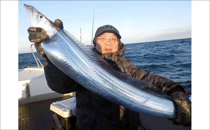 【沖釣り釣果速報】テンヤタチウオで良型主体にドラゴン級も浮上！冬の好況続く（大分・熊本）