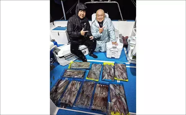 「連日イカ100尾前後と釣果安定！入門にも絶好のタイミングか【夜焚きイカ釣果速報20選・福岡】」の画像