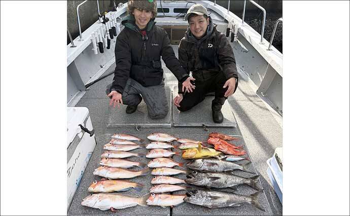 【沖のルアー釣果速報】ジギングで6.7kg級を頭に極太サワラ乱舞！青物交じりで高活性続く（三重）