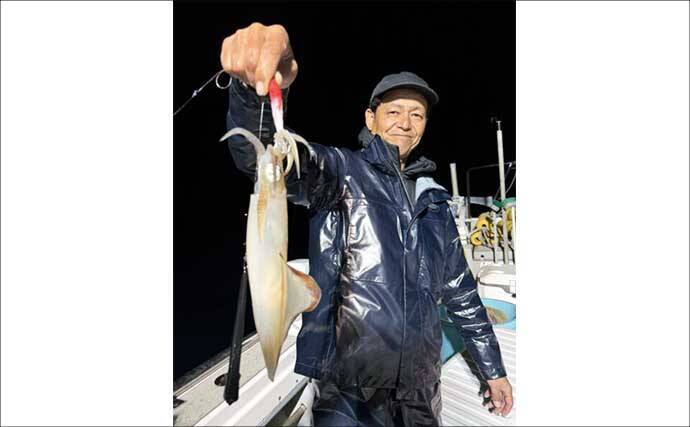 夜焚きイカのシーズン開幕！ 良型交え釣る人80尾【夜焚きイカ釣果速報6選・福岡】