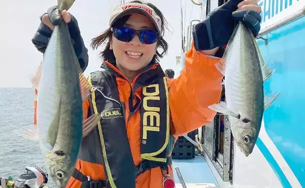 『関アジ』狙い船サビキ釣りで40cm超え本命連掛け&入れ食いを堪能