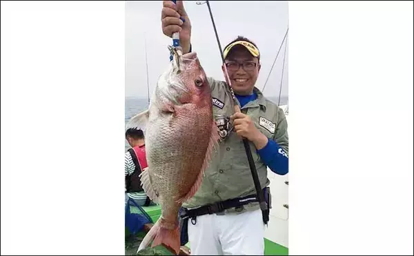 「船ルアーマゴチ釣行で62cm頭に釣る人10尾【茨城・久保丸】ゲストにマダイも」の画像