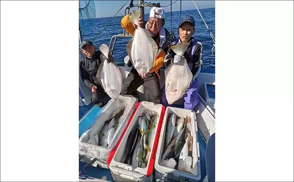 「【沖釣り釣果速報】芦屋沖の落とし込み釣りで100cmヒラマサ浮上！船中青物57匹の爆発劇（福岡）」の画像