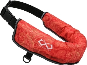 「落水の一瞬を守る！」BASAROの手動膨張式ライフジャケットで【安全な秋の釣り】