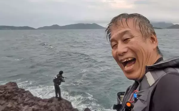 「五島列島の遠征ロックショア釣行でヒラマサ5kg級手中！【長崎・小値賀島】地磯歩きでチャンスつかむ」の画像