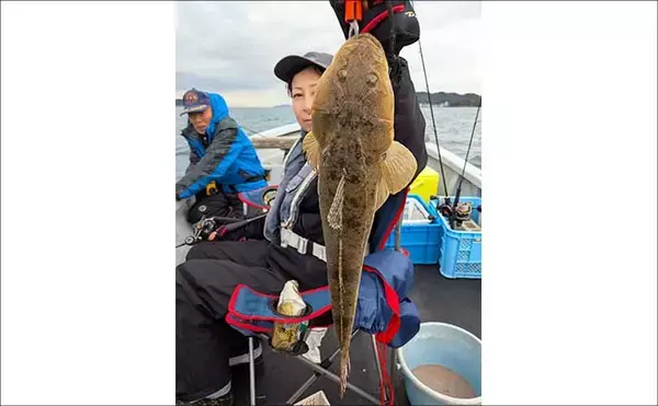 「「50cmマダイ登場で大興奮！」鳥羽沖のタイラバ釣りでワラサ交じりの五目達成【三重】」の画像