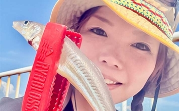 宇土マリーナの投げ釣りで20cm級シロギスをキャッチ【熊本】まさかのゲスト登場に大興奮！