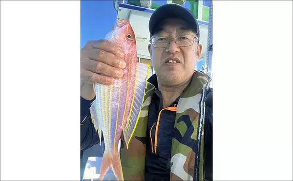 「相良沖の底物五目釣りで35cmシロアマダイ手中！【静岡】アマダイ8匹＆キダイも50匹超え」の画像