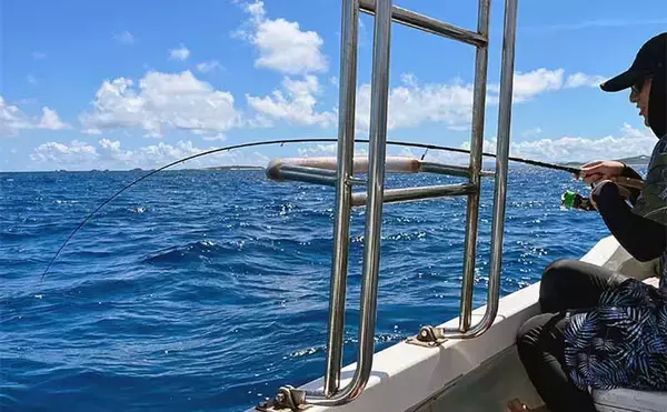 「伊是名島での『オモック』釣行で高級ハタ類爆釣【沖縄】トップゲームではGTも顔出し」の画像