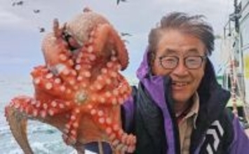 那珂湊沖のエギタコ釣りで2kg超えマダコ手中！【茨城】船中オデコなし＆ツ抜け達成者も