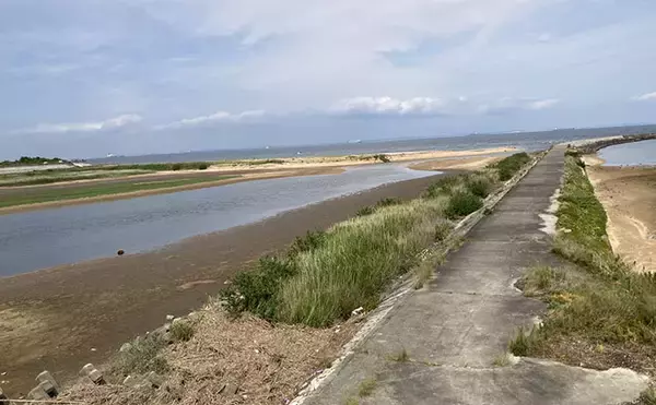 「三重県のシロギス釣果レポート：楠漁港の投げ釣りで小型本命2匹！ シーズン本番はこれから」の画像