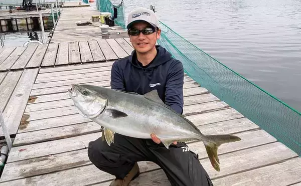 「海上釣り堀で美味魚「シマアジ」に挑戦【貞丸・三重】本命5匹にマダイ7匹を好捕！」の画像