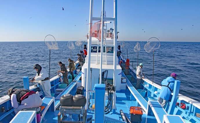 広域解禁した茨城沖の船ヒラメ釣りで5kg筆頭に本命続々登場【桜井丸】