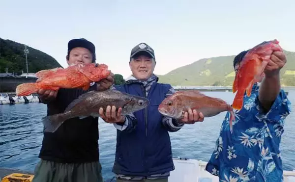「【釣果速報】ルアーマゴチ便で船中全員安打！ワインド釣法が有効（三重）」の画像