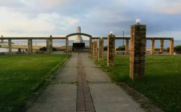 「三重・釣り桟橋でのチョイ投げ釣りでキス12匹　引き釣りで狙うのが吉」の画像